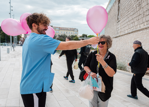 Obilježen Dan ružičaste vrpce: 'Otkrivanje raka dojke u ranoj fazi u 90 posto slučajeva osigurava izlječenje'