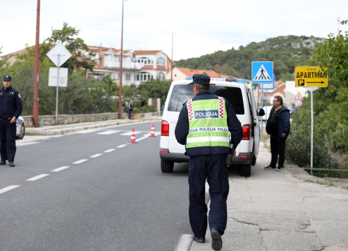 Policija objavila detalje nesreće u Bilicama: Na dijete naletio vozač VW-a, nije usporio na pješačkom