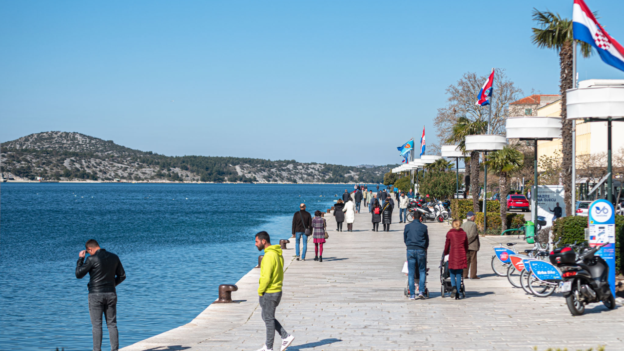 Više zima nego jesen: Bura neće popustiti ni sljedećih dana, evo što nas čeka