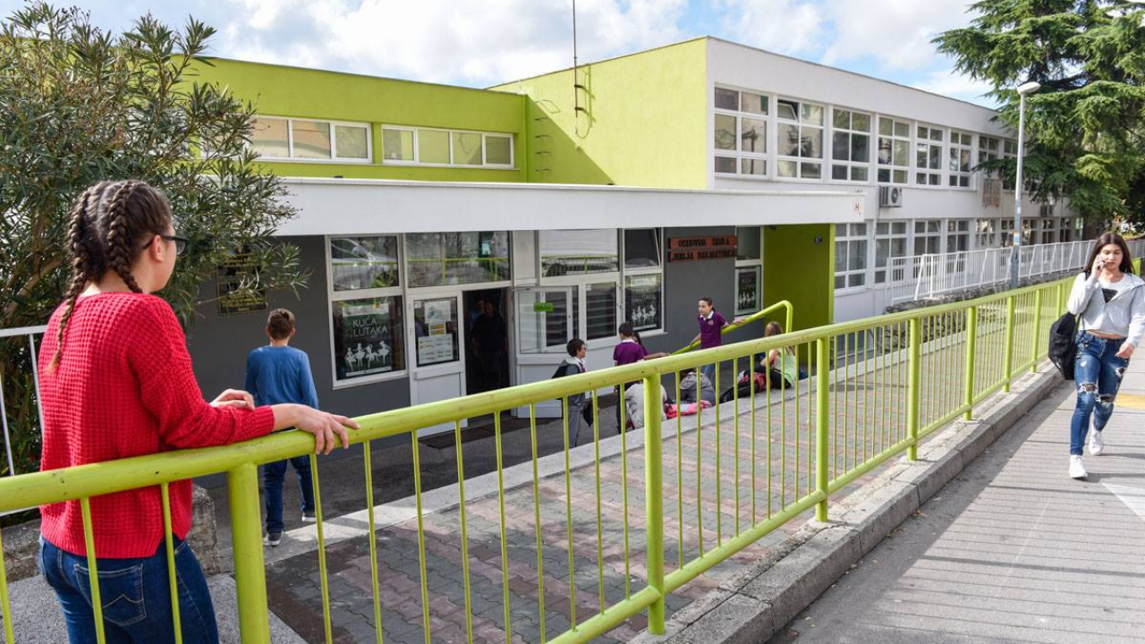 Grad uspješno proveo četverogodišnji projekt pomoćnika u nastavi za 52 učenika