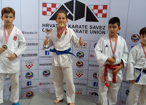 Fotografija 7 - Šibenski karataši Marko i dva Roka prvaci Hrvatske do 14 godina!