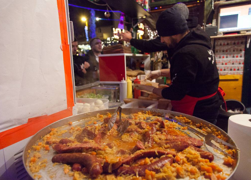 Objavljeno tko će sve imati kućicu na Adventuri: U ponudi buncekebab, pivske juhe, pecalice, sarmaburger…