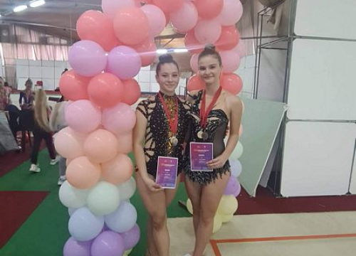 Fotografija 2 - S puno odličja gimnastičarke Šibenik-Dalmacije vratile se iz Crne Gore