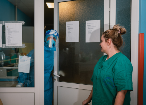 Fotografija 6 - Katarina s covid pacijentima radi od početka pandemije: 'Maštam da se naspavam'