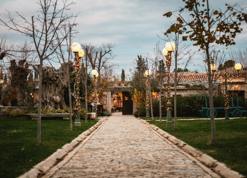 Fotografija 6 - Djed Božićnjak čarobno selo preselio u Amadria Park! Dođite na radionice, koncerte, klizanje i božićne delicije!