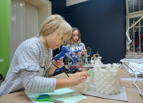 Fotografija 11 - Upišite svoju djecu u radionice Arkki: Gradit će najveće tornjeve, snježne dvorce i svoje skulpture!
