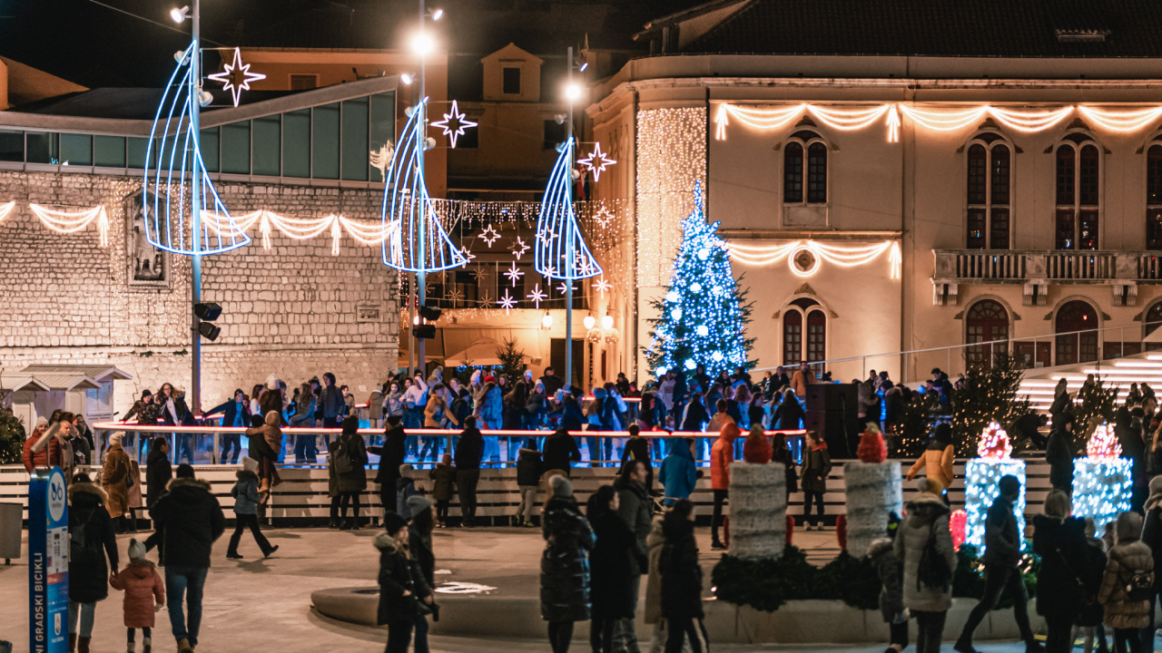 Anketa: Klizalište, hrana, piće, koncerti... Kako vam se do sada sviđa Adventura?