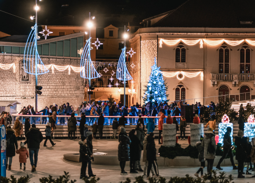 Anketa: Klizalište, hrana, piće, koncerti... Kako vam se do sada sviđa Adventura?