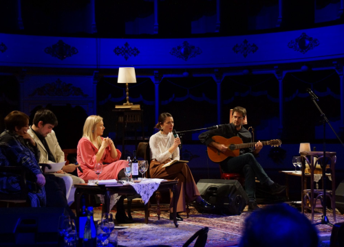 Fotografija 2 - Bajkovita večer u šibenskom kazalištu: Puno Jesenjina, malo Arsena i nešto snijega na kraju