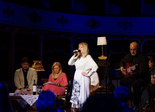 Fotografija 4 - Bajkovita večer u šibenskom kazalištu: Puno Jesenjina, malo Arsena i nešto snijega na kraju