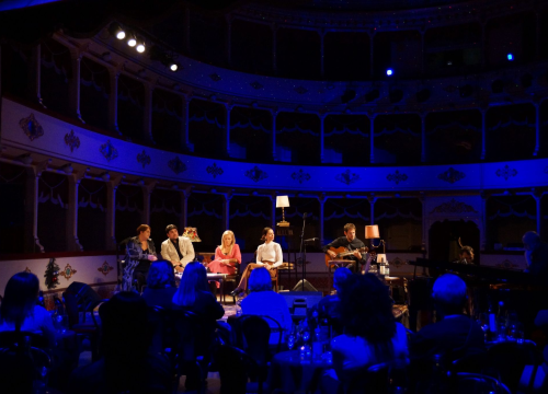 Fotografija 6 - Bajkovita večer u šibenskom kazalištu: Puno Jesenjina, malo Arsena i nešto snijega na kraju