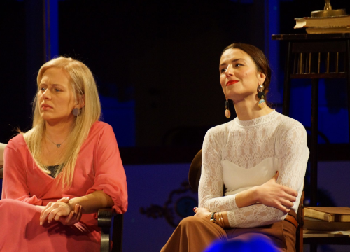 Fotografija 7 - Bajkovita večer u šibenskom kazalištu: Puno Jesenjina, malo Arsena i nešto snijega na kraju