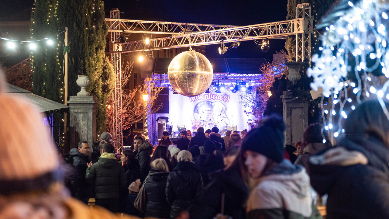 Miro Odak i Lili Gee u đardinu napravili odličnu atmosferu uz rock hitove