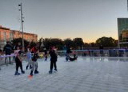 Fotografija 18 - Održana 'Šibenska zimska Olimpijada': Pet ekipa odmjerilo snage na ledu, Jurini Jazavci pobijedili