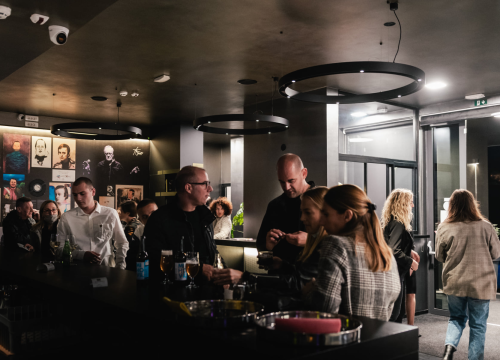 Novi tjedan u Arsenu: Odličan izbor filmova za odrasle i za djecu, a konačno je poznat i datum koncerta kultne gitarstice