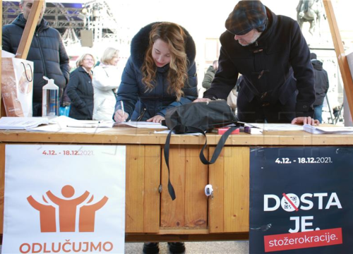 Most predao potpise za referendum: Traže ukidanje covid potvrda i 'stožerokracije'