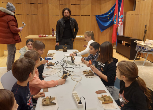 Fotografija 2 - Provjerite raspored Društvenog centra Grada Skradina za veljaču!