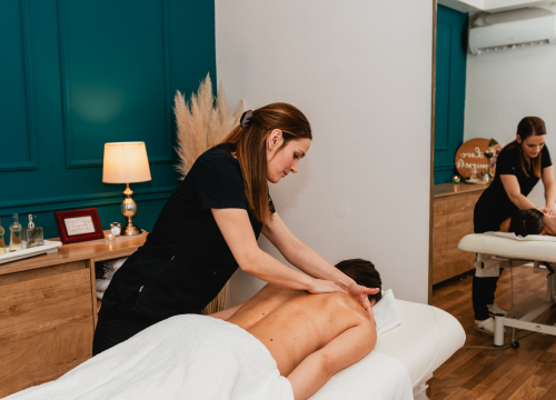 Fotografija 10 - Poklonite sebi ili voljenoj osobi vrhunsku masažu u Love yourself studiju!