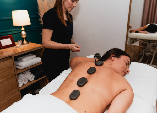 Fotografija 15 - Poklonite sebi ili voljenoj osobi vrhunsku masažu u Love yourself studiju!