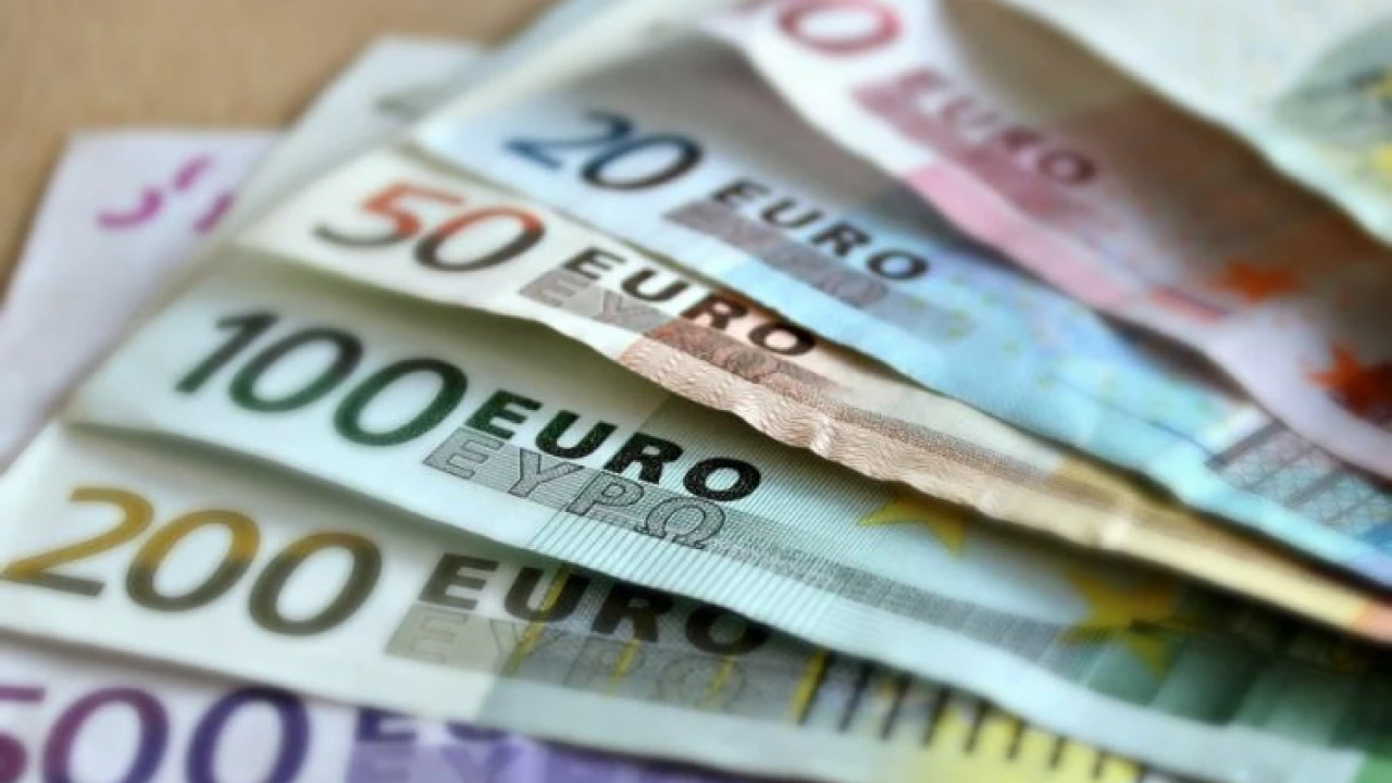 Ekonomist objasnio: Trebamo li se bojati uvođenja eura?