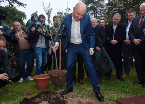 Što se zasad zna o uhićenjima i zašto nisu ispitani Milošević i Tolušić?