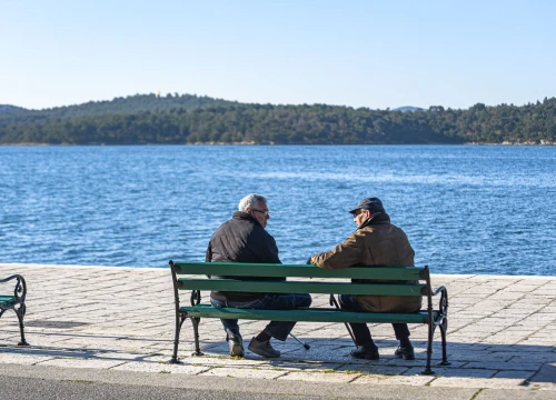 U travnju umirovljenicima stižu povišica i zaostaci za dva mjeseca: Evo iznosa
