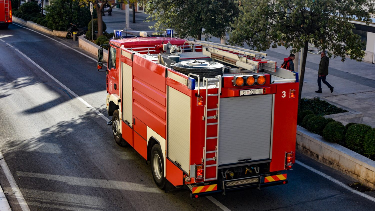 Na području županije vatrogasci imali tri intervencije: Gasili požare u Siveriću i Uzdolju