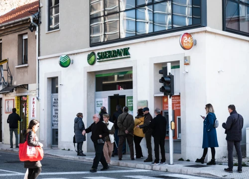 HNB: Dvodnevni moratorij za Sberbank, građanima na raspolaganju 7280 kn dnevno