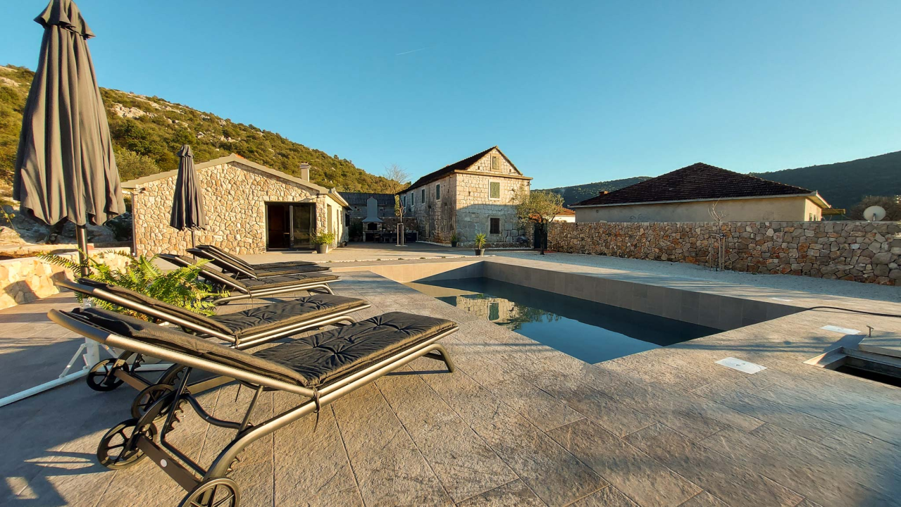 Oglasite svoje kuće za odmor na webu Adriatic Luxury Villas i ostvarite odličnu sezonu!