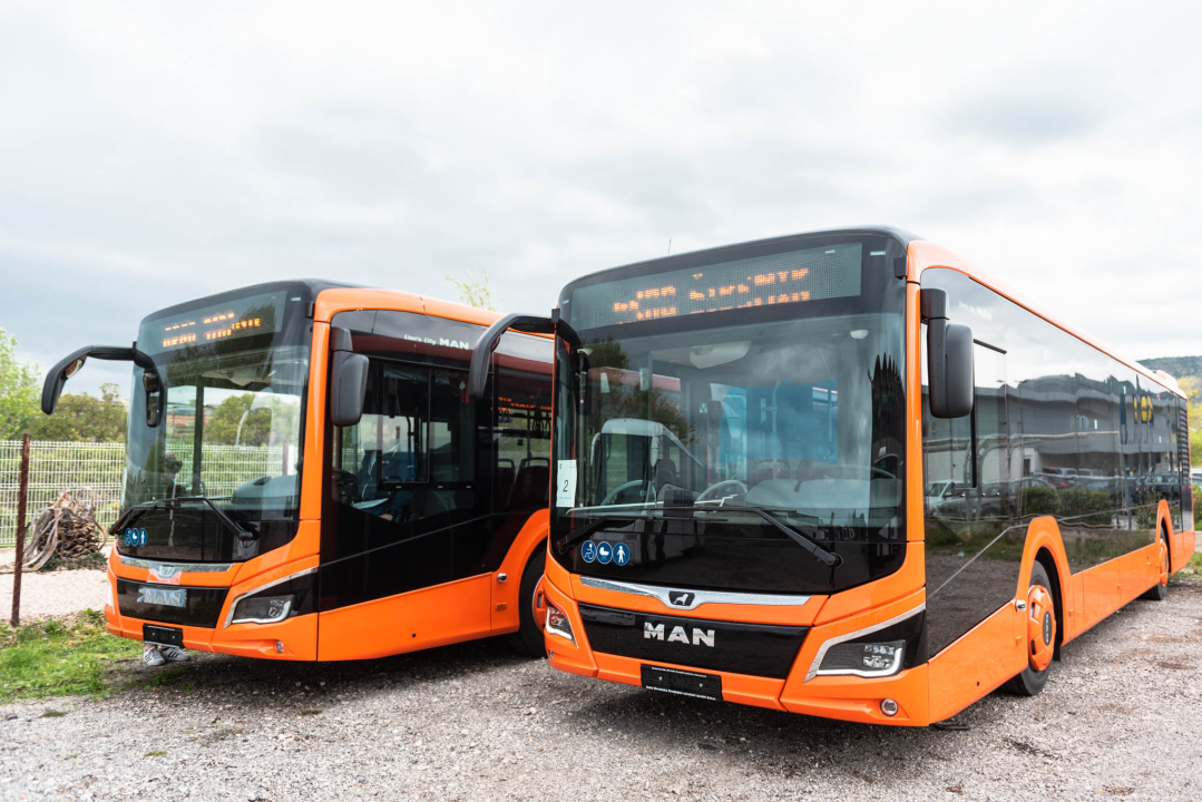 U Šibenik stigla prva dva niskopodna autobusa: 'Ovo je prijelomni trenutak ka uvođenju reda na prometnicama'