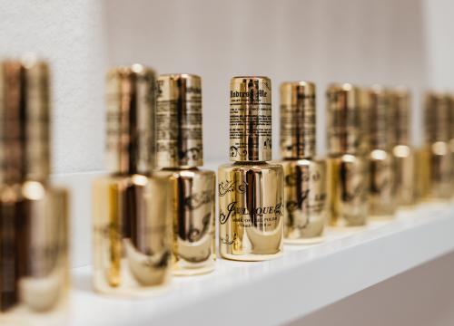 Fotografija 5 - Nagradite se vrhunskom manikurom u Love yourself studiju!