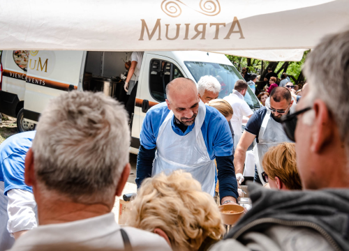 Fotografija 21 - Tradicionalna proslava Praznika rada vratila se u NP Krka: 'Ako planiramo graditi društvo jednakih, moramo cijeniti svačiji posao'