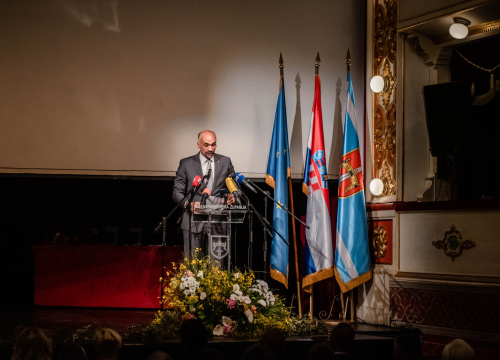 Fotografija 34 - Dodijeljene nagrade zaslužnima, predsjednik Milanović poručio: 'Ovo je županija kvalitetnog života i pametnih ljudi'