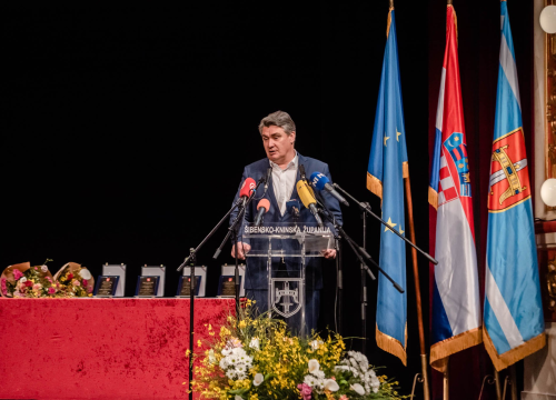 Fotografija 33 - Dodijeljene nagrade zaslužnima, predsjednik Milanović poručio: 'Ovo je županija kvalitetnog života i pametnih ljudi'