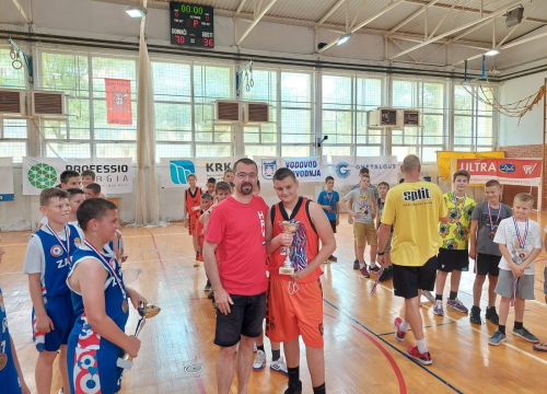 Fotografija 2 - „20. Kup Nacionalni park Krka, Sjećanje na Dražena" pripao Draženovim dječacima
