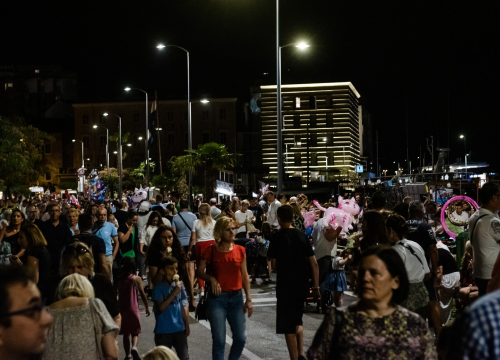 Fotografija 10 - Spektakularan vatromet uveo Šibenčane u najluđu ljetnu noć: Pogledajte kako je bilo