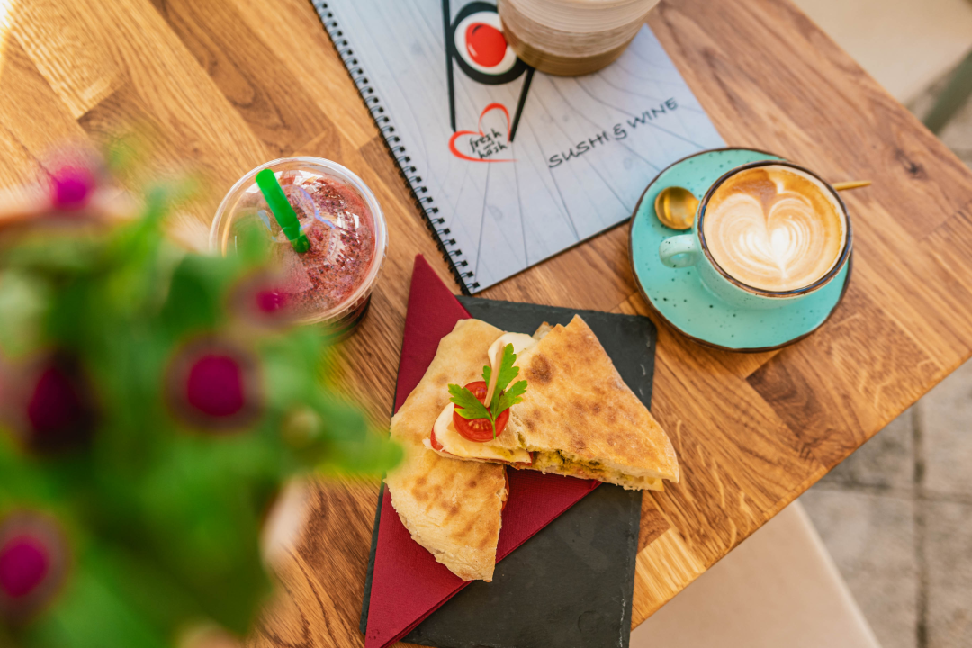 Provedite ljetne večeri u Fresh&Hashu uz vrhunske koktele i poseban sushi!