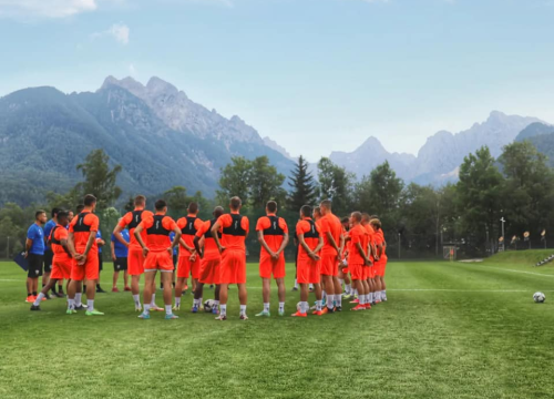 Fotografija 2 - Nogometaši Šibenika odrađuju prve treninge u Sloveniji, potpisan novi sponzorski ugovor