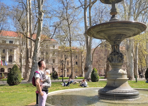 Fotografija 9 - Petar je uzeo ženino prezime, bio na porodu i ne vidi čemu hvaliti očeve koji mijenjaju pelene: 'Dijete smo zajedno napravili'