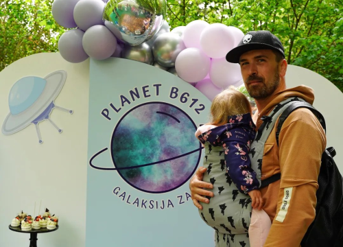 Fotografija 6 - Petar je uzeo ženino prezime, bio na porodu i ne vidi čemu hvaliti očeve koji mijenjaju pelene: 'Dijete smo zajedno napravili'