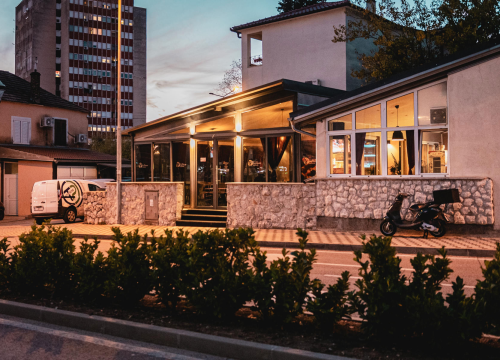 Isprobajte nova jela u ponudi pizzerije & caffe bara Victoria!