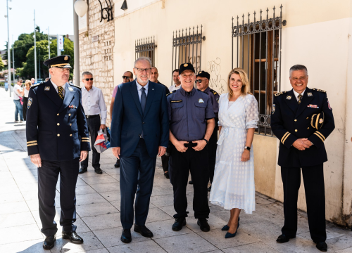 Fotografija 6 - Svečano otvoren projekt 'Sigurna turistička destinacija 2022.': 'Povećanjem sigurnosti turisti se osjećaju opuštenije'