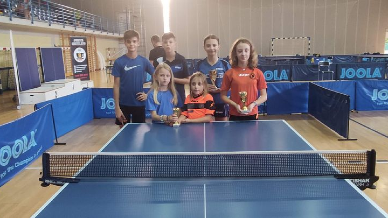 Uspješan početak sezone za stolnotenisače Šibenika: Iz Dugog Sela vraćaju se s medaljama