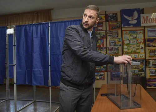 U Ukrajini na okupiranim područjima počeli referendumi o pridruženju Rusiji