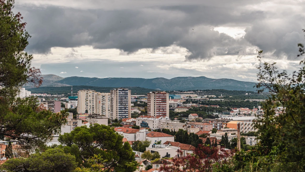 Oblačno s kišom, moguće i obilnijom