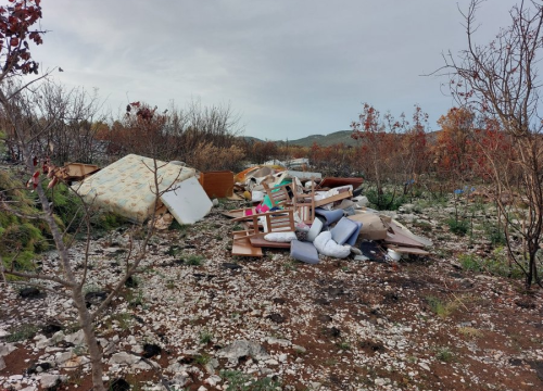 Ružne slike u vodičkom zaleđu: Gomile smeća pod Mrdakovicom