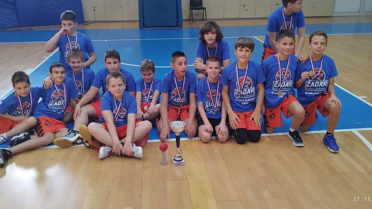 Dječaci škole košarke Dražen Petrović drugi u Zadru, Karlo Slavica u najboljoj petorki turnira
