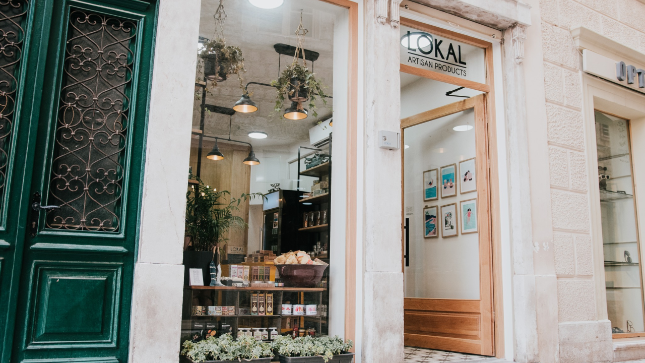 Pronađite najbolje božićne poklone uz super akcije trgovine Lokal!