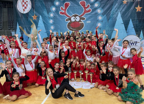 Fotografija 1 - Sjajan debitantski nastup za mažoretkinje Grada Šibenika: Kući se vratile s dva prva i jednim drugim mjestom