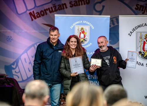 Fotografija 27 - Toni Slavica i Nives Radić, vaterpolisti Solarisa i vaterpolistice Viktorije ovogodišnji su laureati